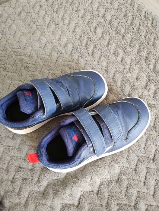 Buty chłopięce adidas 26,5 rozmiar