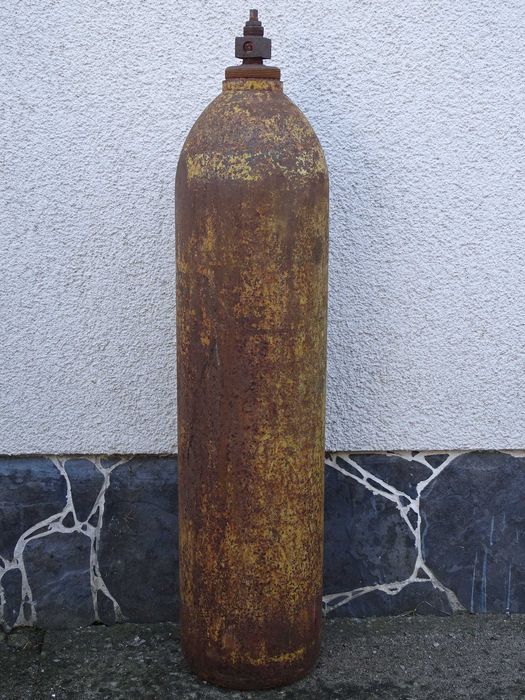 Butla na acetylen mała 27 litrów wys. 99 cm