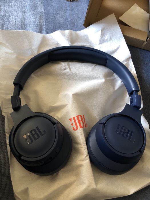 Fones jbl tune 720bt