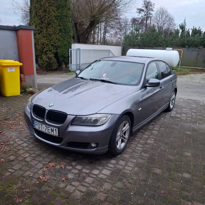 BMW Seria 3 Bmw E90 320d 163 KM 2010 Lift Manual Hak
