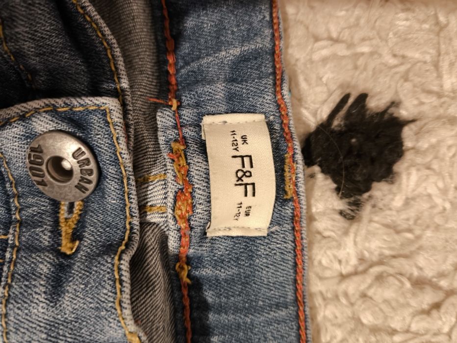 Spodnie jeans chłopięce 152
