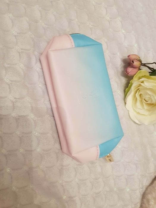 Śliczna kosmetyczka Ysl beauty nowa oryginalna