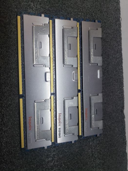 Серверна озу пам'ять ddr3R(PC3R)