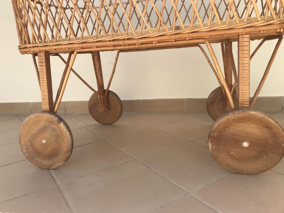 Vendo Berço em verga