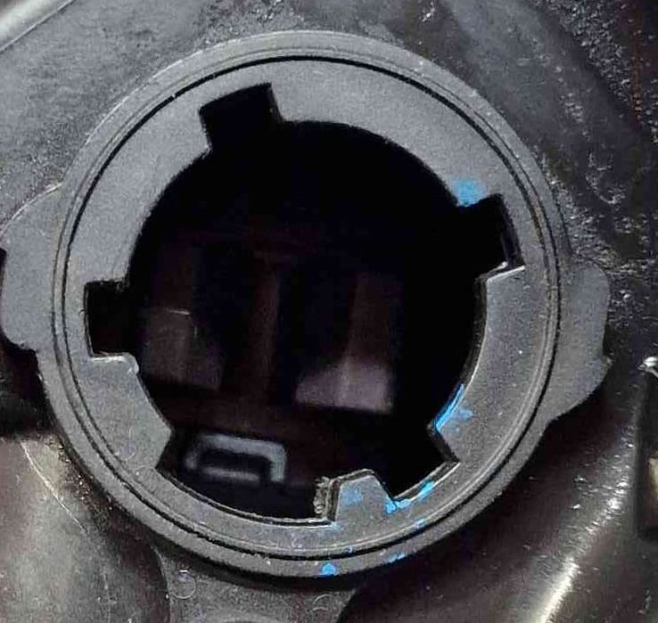 Ótica / Farol Direito - TOYOTA YARIS