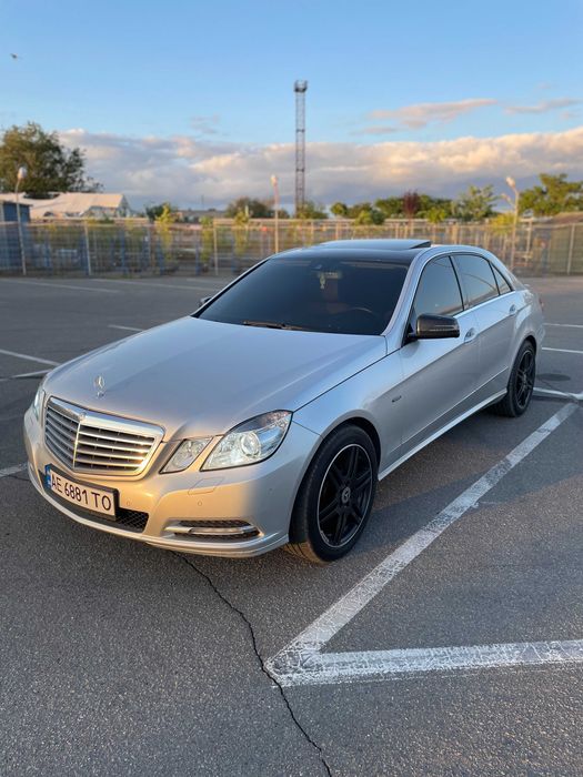 Mercedes-Benz E220 W212