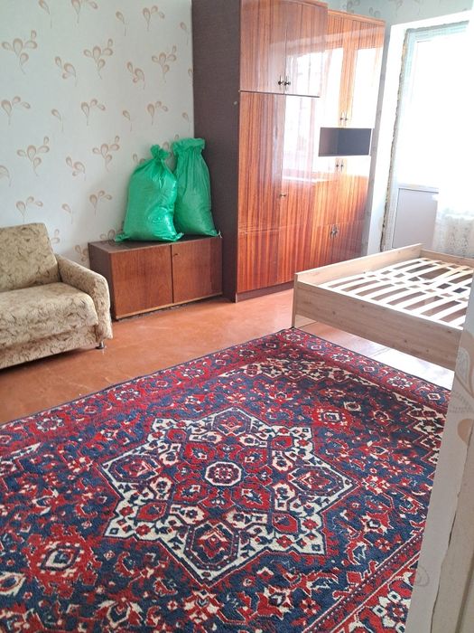 Продам 1комнатную квартиру вул . Йорданській
