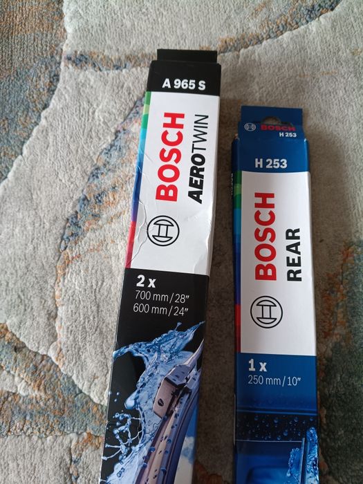 Komplet wycieraczek samochodowych Bosh 70/60