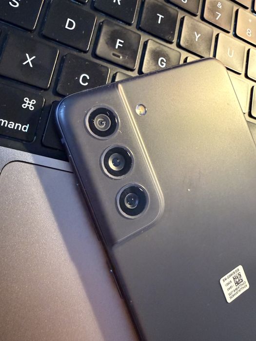 Smartfon Samsung Galaxy S21 FE 5G