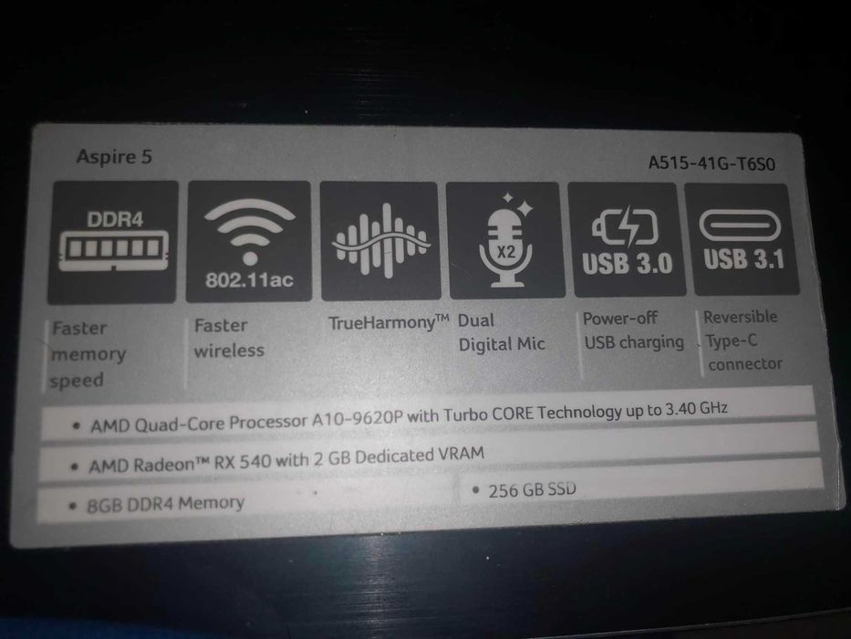ACER ASPIRE 3 A515 A10-9620P 8 GB256SSD W10 RX540