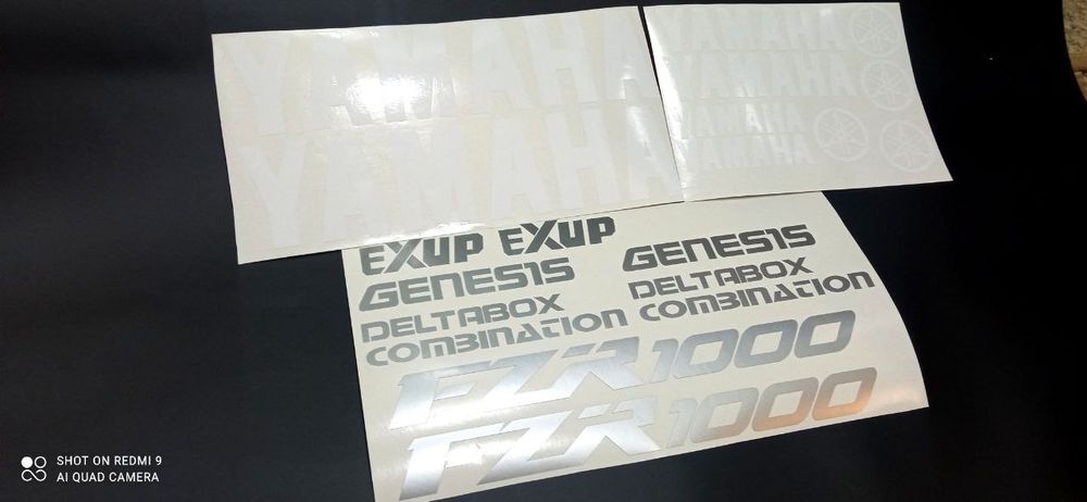 Наклейки на мотоцикл Yamaha fzr 1000 Ямаха фзр