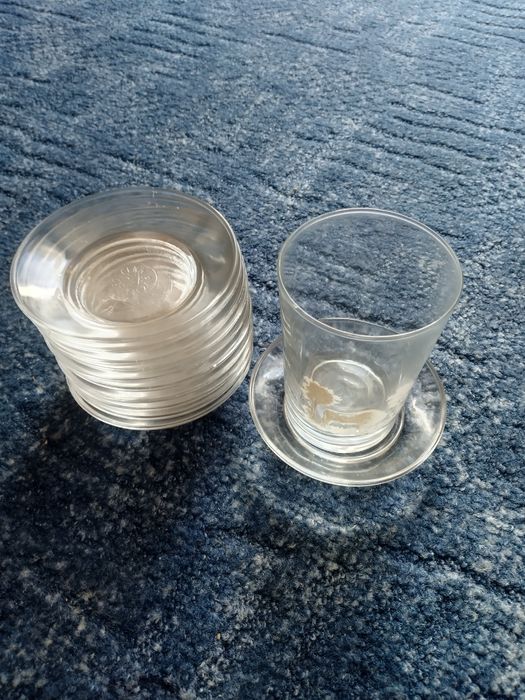 Szklanki do herbaty z PRL-u