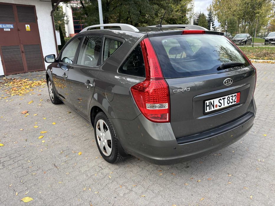 KIA CEED SW FACELIFTING | 1.4 DOHC benzyna | 90 KM | 2010r - Świeżo sprowadzony z Niemiec !