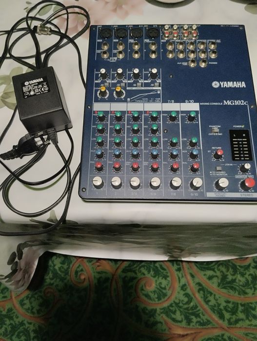 Продам микшер Yamaha mg 102с
