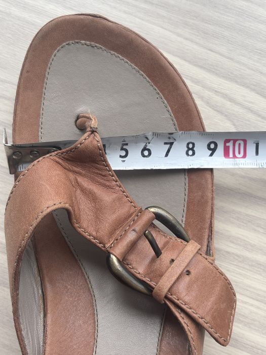 Ecco кожаные  вьетнамки 39р