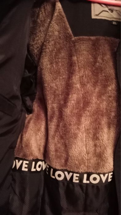 Чоловіча, зимова, тепла куртка.