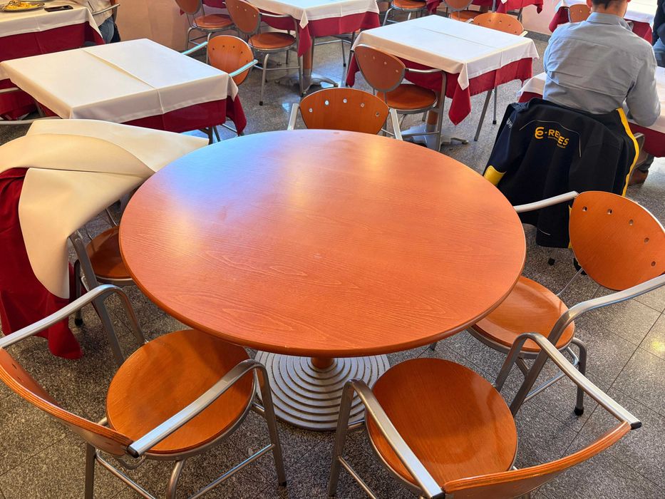 Mesas e Cadeiras Restaurante/Bar