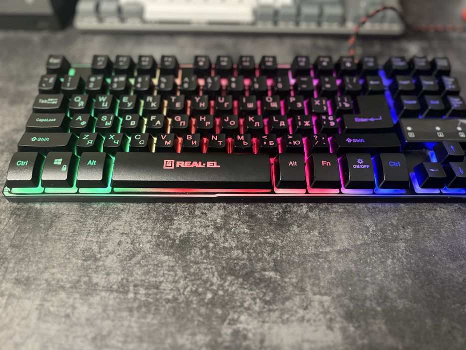 Продам клавіатуру Gaming B710 TKL BACKLIT