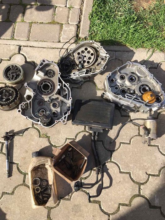 Продам запчасини двигуна    ZONGSHEN  125