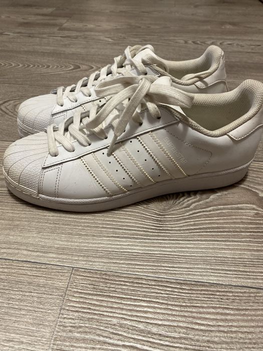 Продам кросівки Adidas