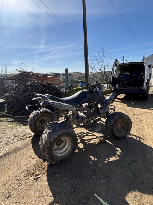 Vendo, moto cuatro 125,11 cilovotios