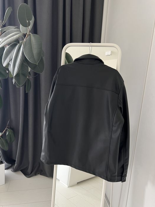 Кожанка Zara.