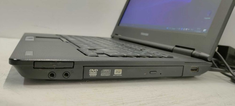 Б/У Ноутбук Toshiba TECRA M11 14" / Core i3 M370 2.4Ггц / 4Гб / 128Гб