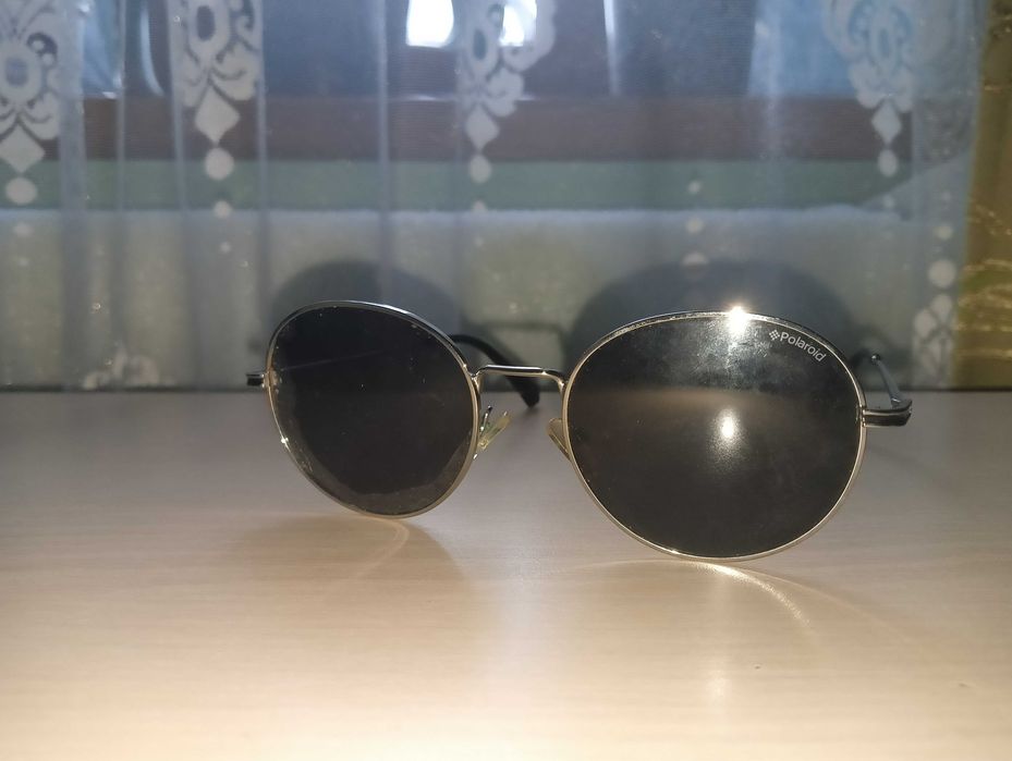 Polaroid MODEL 6105/SX вместе с чехлом