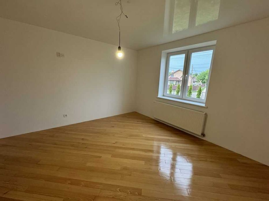 Будинок 9,5 сотих район автостанції в м. Коломия центр