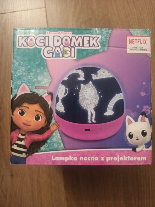 Koci domek gabi lampka nocna z projektorem