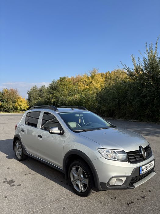 Продам Renault Sandero 2020