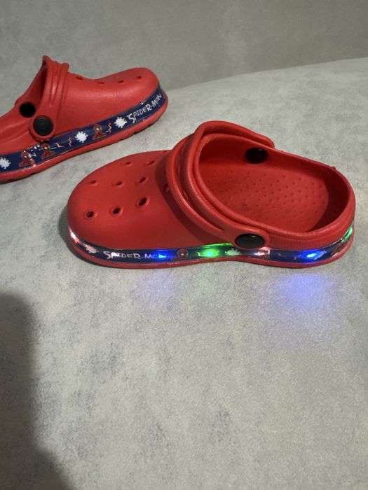 Кроксы на мальчика 27 размер б/у, шлепки на мальчика 27 р