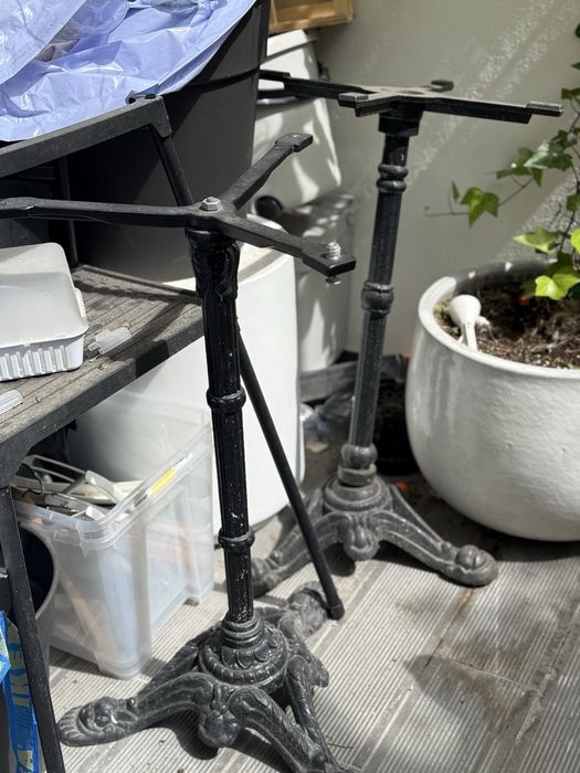 Bases Originais de Mesa de Esplanada Parisiense | Conjunto Vintage