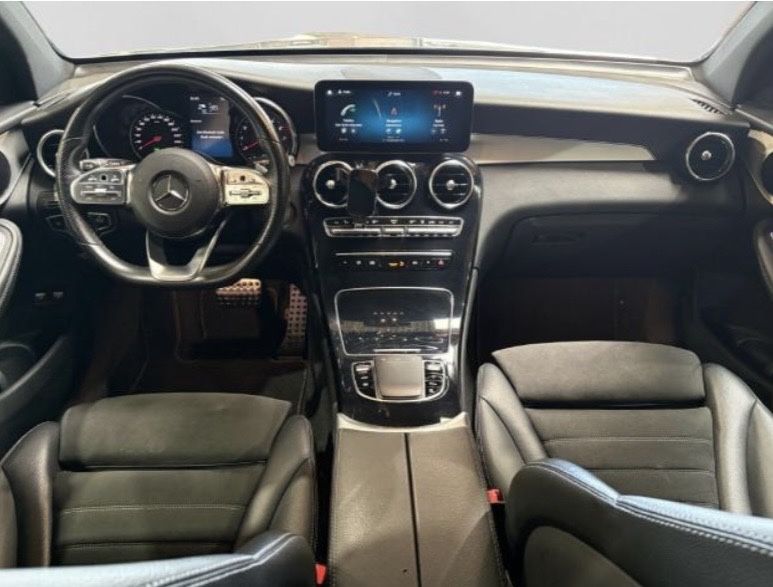 Mercedes-Benz GLC 300e 4MATIC AMG Line Night | 320 cv | Garantia Mercedes 24 meses | SOH Bateria 92%