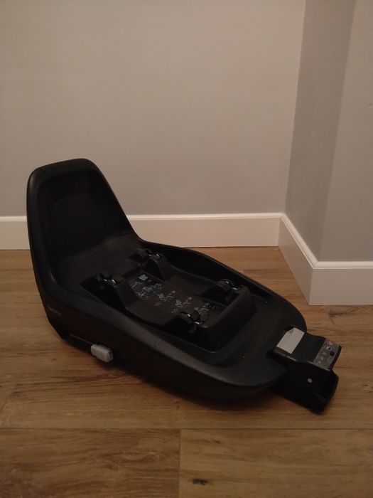 Foteliki Maxi cosi Rock, Pearl Pro i baza 2wayfix