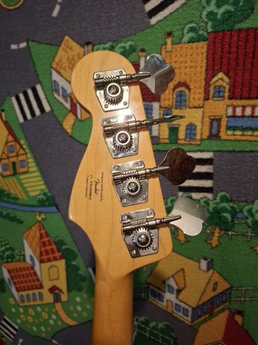 Gitara basowa Jazz Bass