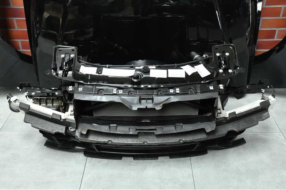 BMW 3 F30 F31 LCI — передня частина в зборі (475 Black Sapphire)