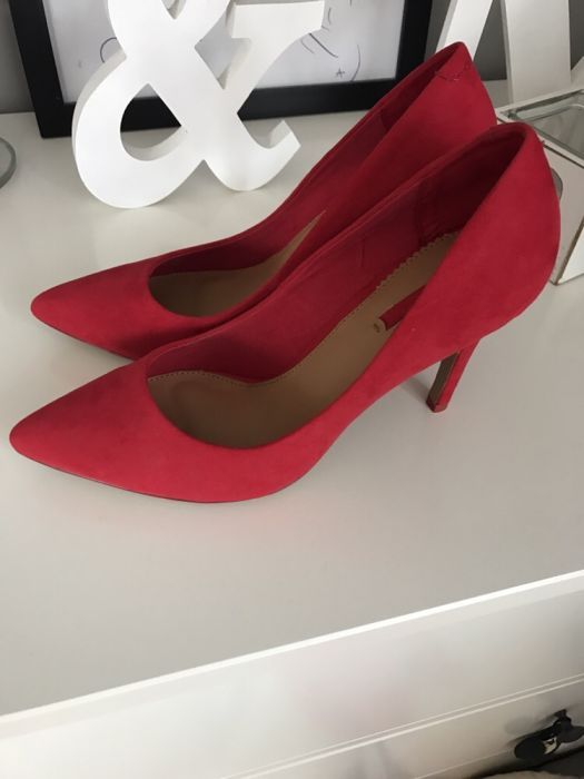 szpilki damskie pantofle buty czerwone nowe Pull&Bear roz 39
