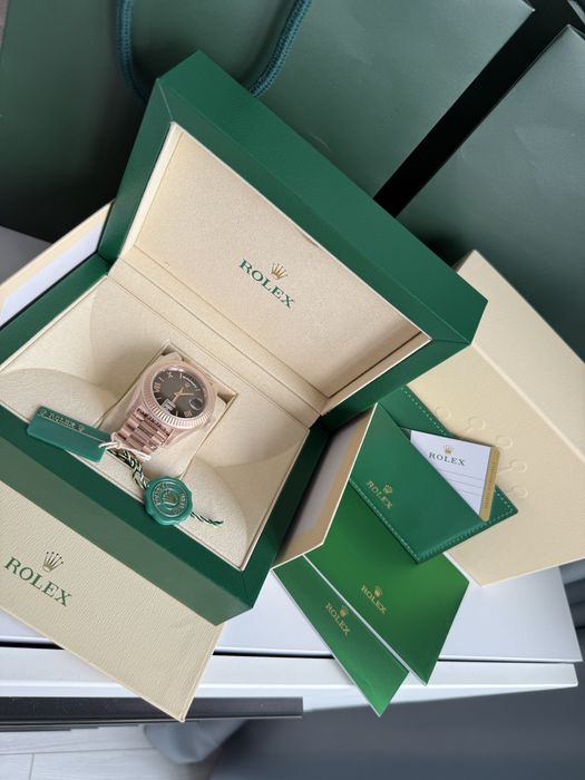 Rolex Day-Date (розовое золото).