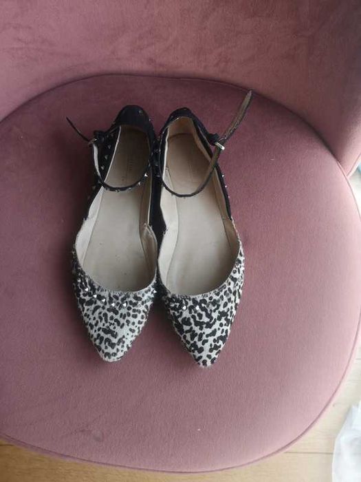 Zara Basic buty na płaskim obcasie ćwieki skóra r. 36