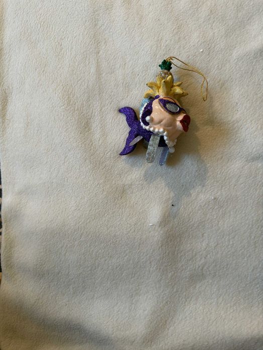 Enfeite sereio merman em porcelana com glitter – vários