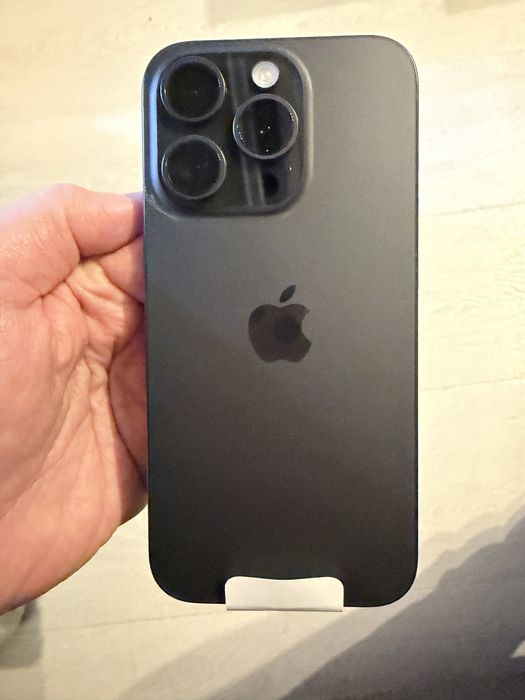 iPhone 15 Pro 128 GB czarny - NOWY