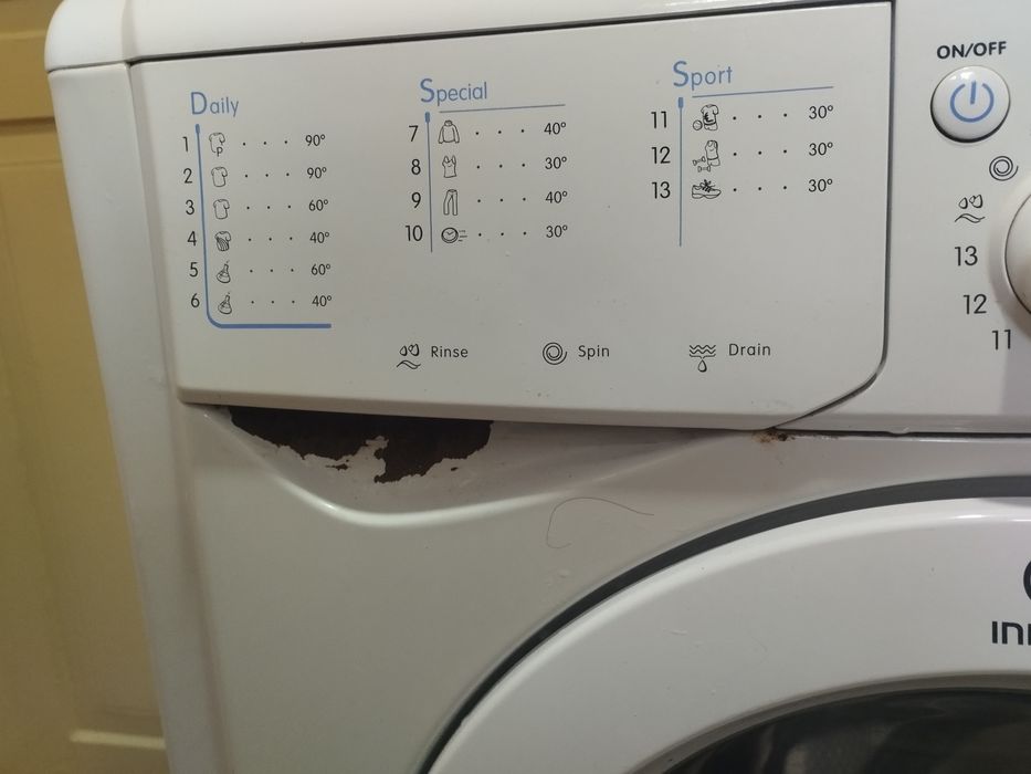 Пральна машина Indesit IWSC 4085 — б/в, робоча