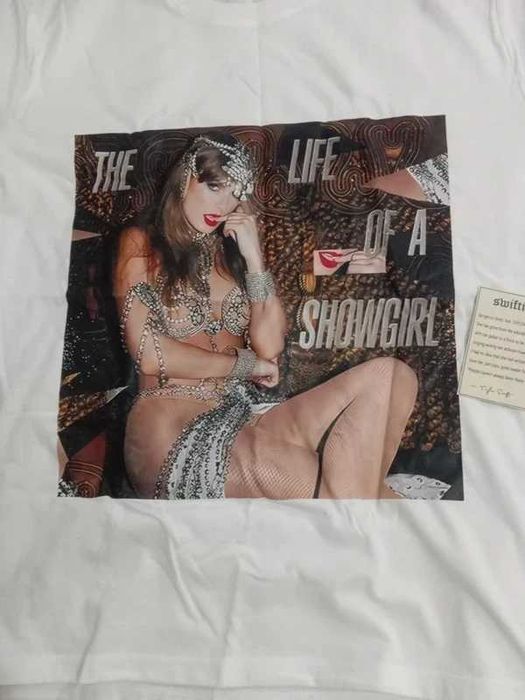 Tshirt Taylor Swift - The life of a Showgirl