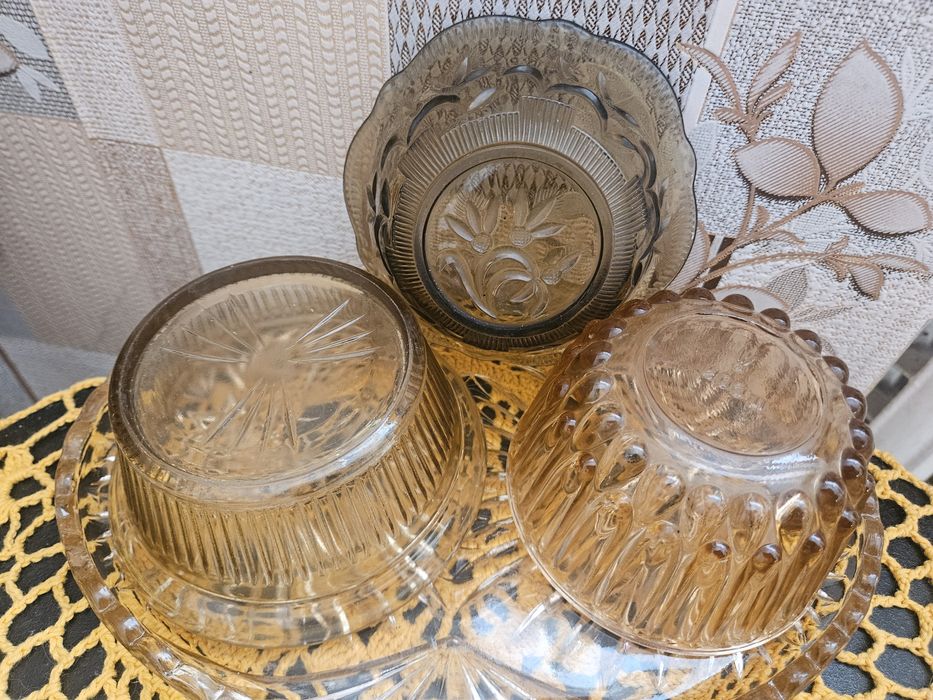 Рюмки графини посуд цветное карамельное стекло, СССР.