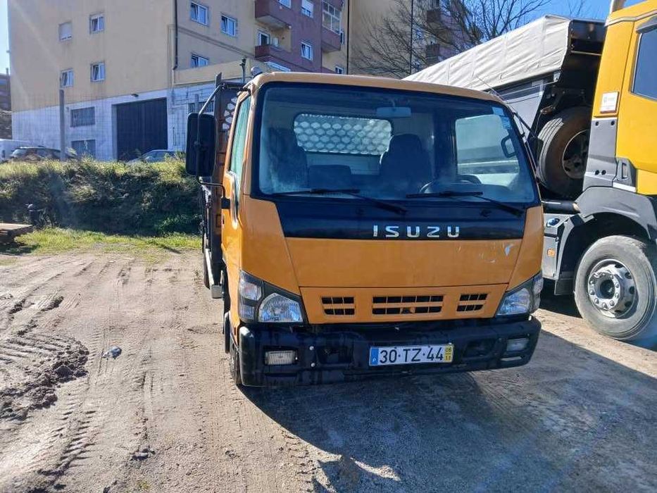 isuzu NPR 5.2 avariada