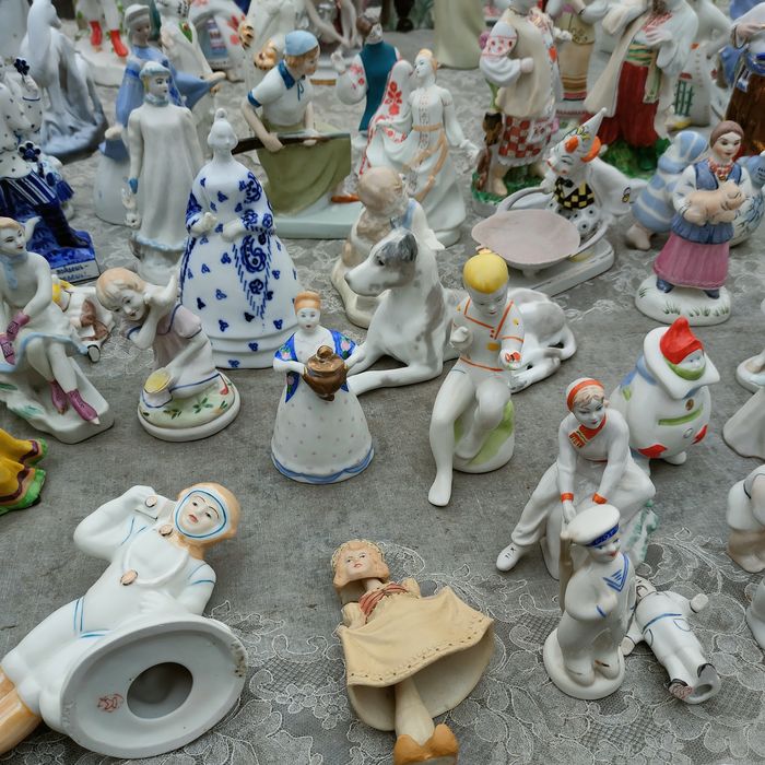 Статуэтки на продажу