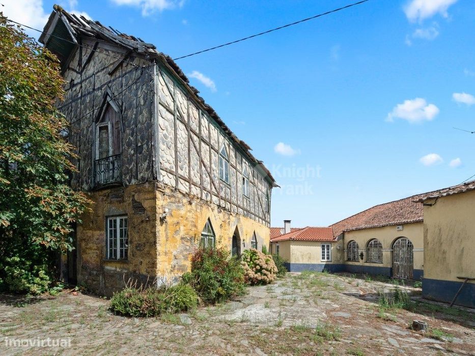 Solar T9 com capela para venda no Douro
