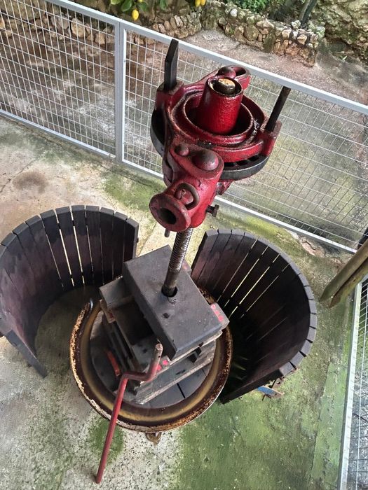 Prensa manual para produção de vinho