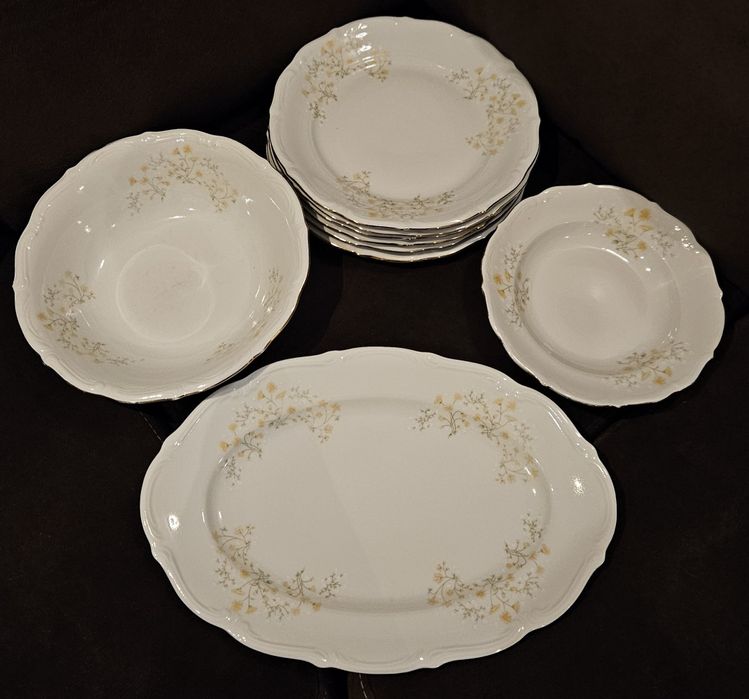 Zestaw porcelanowy w kwiaty Wałbrzych 9szt